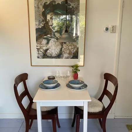 Tiny House De Oude Berg 度假居 卑尔根