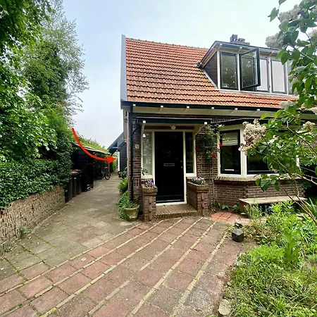 Tiny House De Oude Berg Casa de Férias *